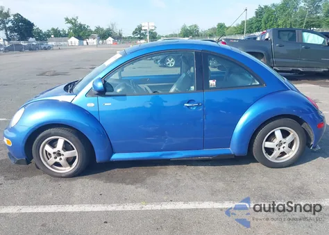 2000 Volkswagen New Beetle Glx from USA, damaged, VIN 3VWDD21C2YM470997